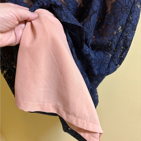 FLASH SALE Lovedrobe Blue Lace Overlay Dress with Floral Embroidery Size 20 EUC - Picture 9 of 11